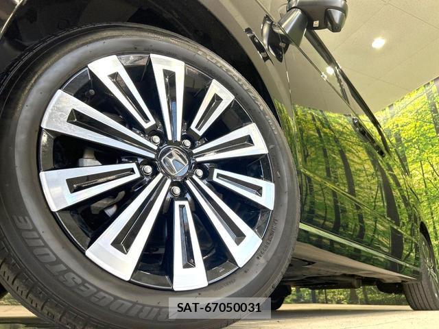 Honda e 2024-02 8220565-13