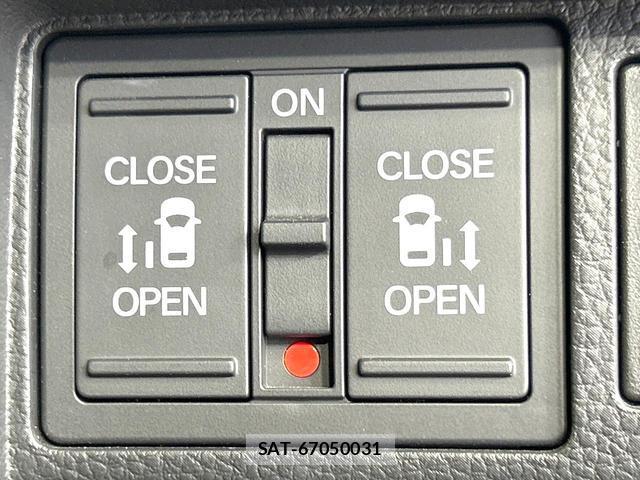 Honda e 2024-02 8220565-4