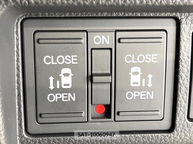 Honda e 2023-09 8220848-5