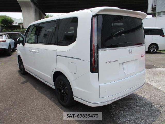 Honda e 2026-07 8220898-13