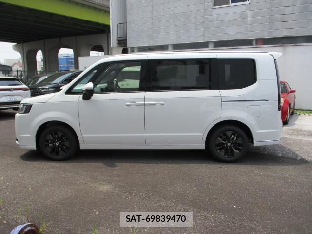 Honda e 2026-07 8220898-9