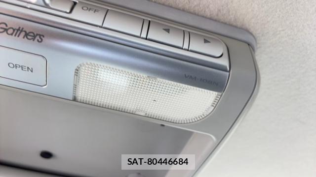 Honda e 2011-08 8221380-19