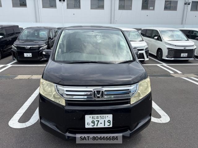 Honda e 2011-08 8221380-2