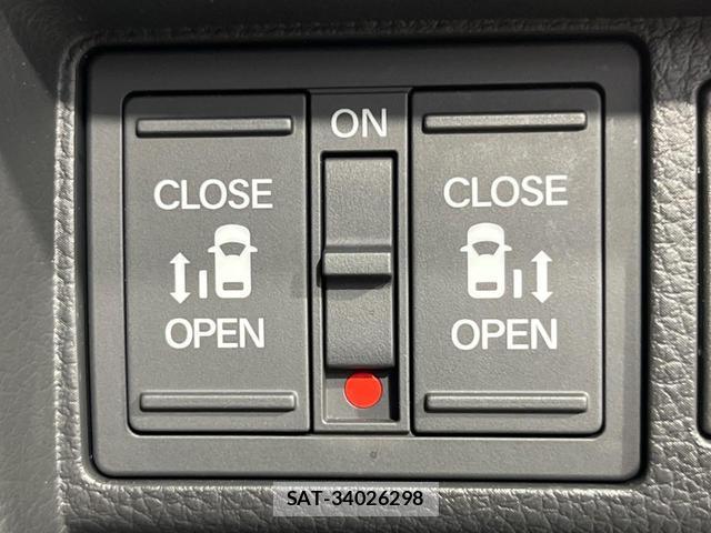 Honda e 2023-02 8221544-2