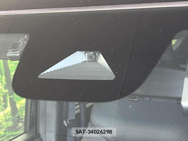 Honda e 2023-02 8221544-5