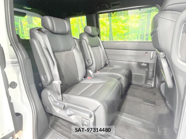 Honda e 2025-02 8221859-8