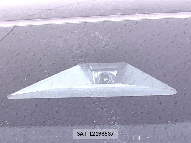 Honda e 2024-07 8221983-2