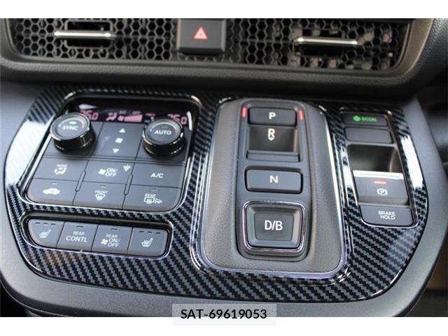 Honda e 2022-07 8221998-12