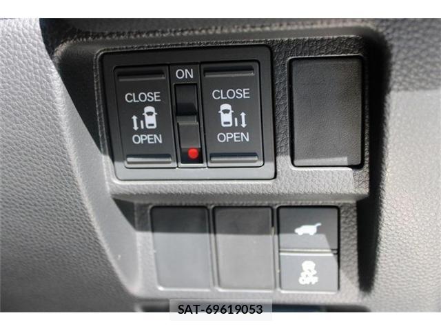 Honda e 2022-07 8221998-18