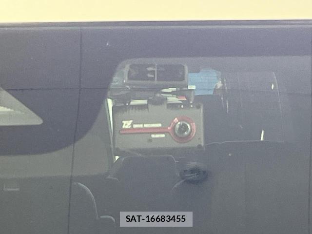 Honda e 2022-08 8222627-5