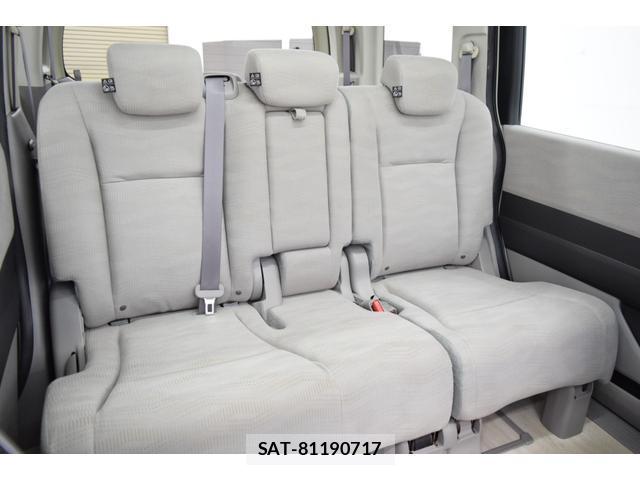 Honda e 2012-07 8223074-18