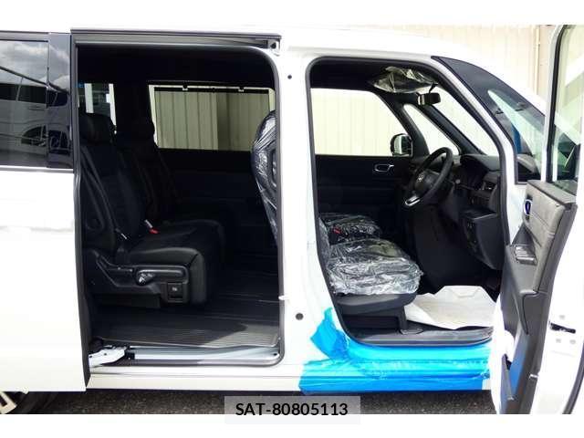 Honda e 2026-07 8223240-8