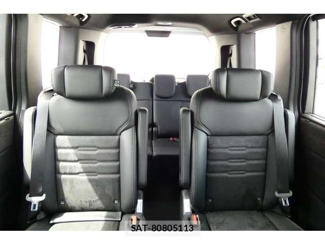 Honda e 2026-07 8223240-9