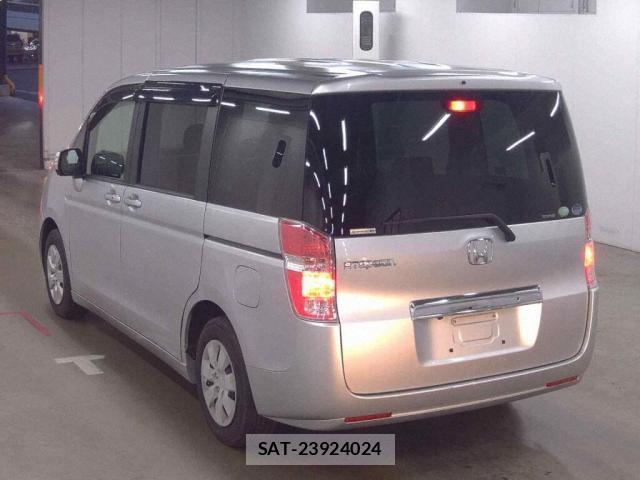 Honda e 2011-10 8223349-1