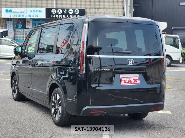 Honda e 2023-07 8223737-11