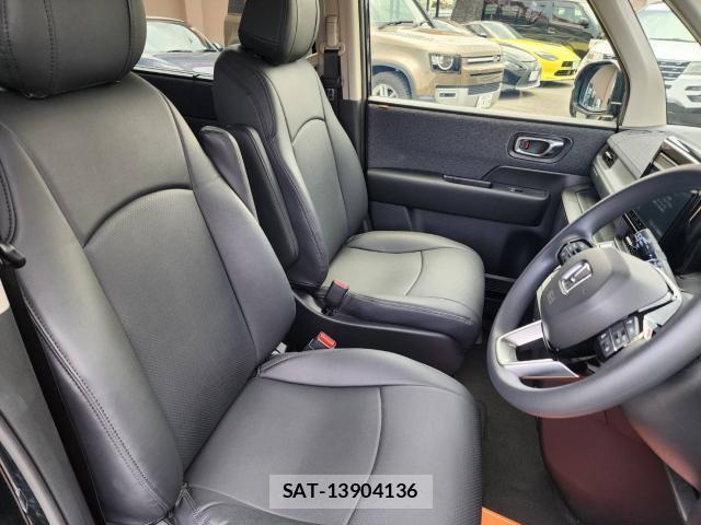 Honda e 2023-07 8223737-12
