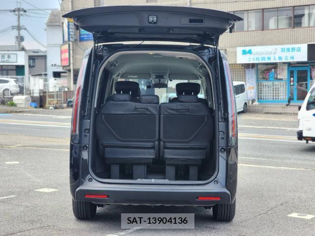 Honda e 2023-07 8223737-6