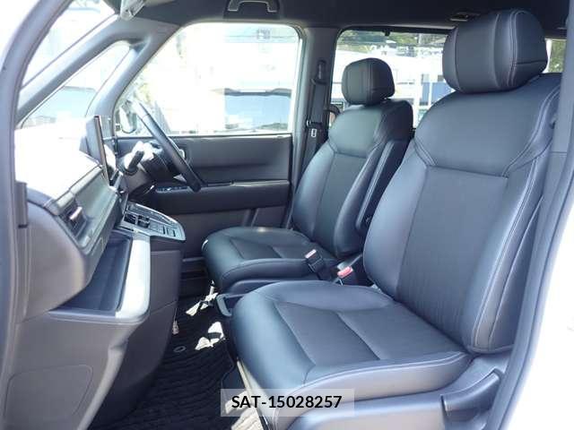 Honda e 2024-05 8223834-3