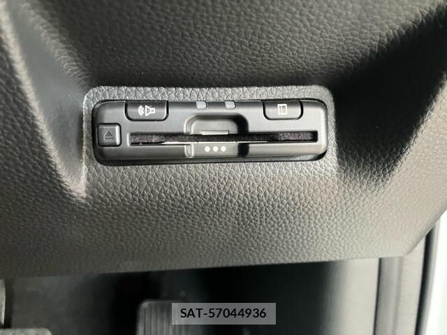 Honda e 2025-04 8224114-18