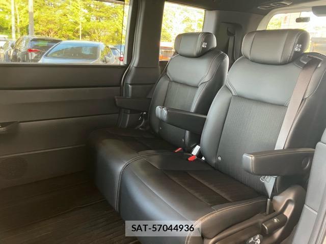 Honda e 2025-04 8224114-6