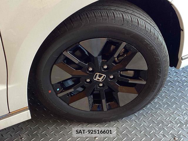 Honda e 2026-06 8224569-16
