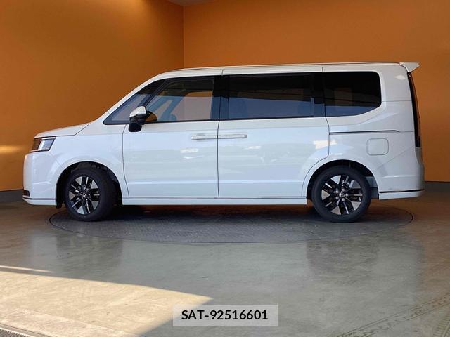 Honda e 2026-06 8224569-2