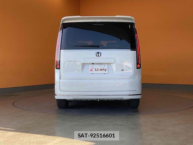 Honda e 2026-06 8224569-5