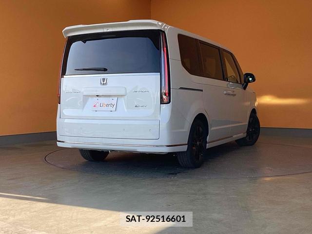 Honda e 2026-06 8224569-6