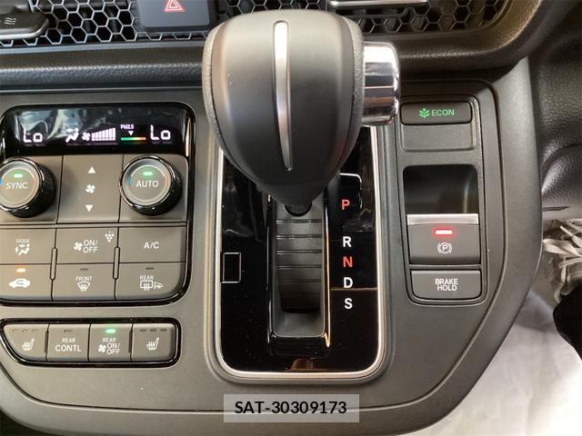 Honda e 2026-06 8224573-6