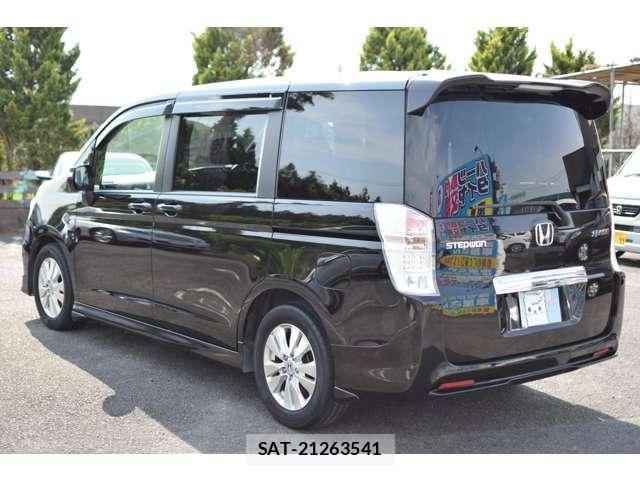 Honda e 2010-04 8224986-7