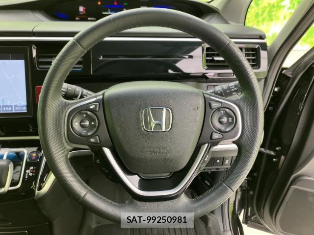Honda e 2020-12 8225444-13