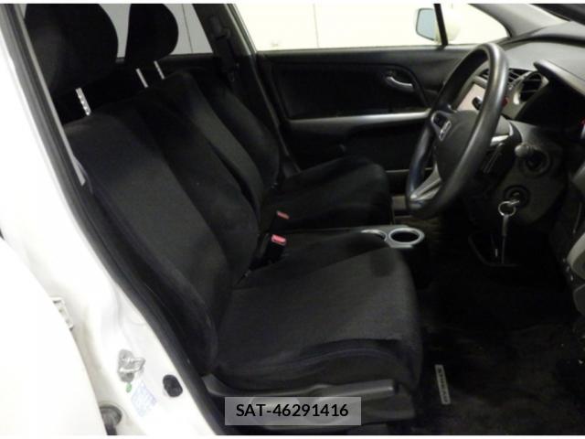 Honda STREAM 2012-08 8216455-4