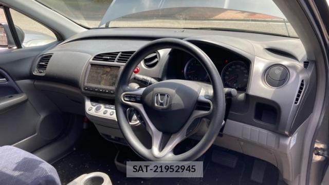 Honda STREAM 2010-01 8223815-14