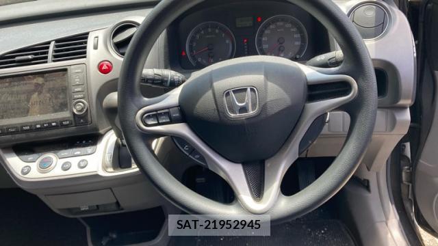 Honda STREAM 2010-01 8223815-15