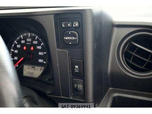 Toyota SUCCEED 2018-12 8223877-14