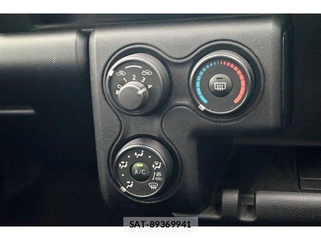 Toyota SUCCEED 2018-12 8223877-16