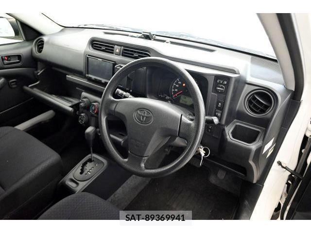 Toyota SUCCEED 2018-12 8223877-2