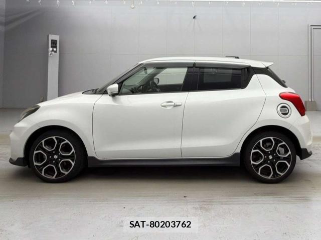 Suzuki SWIFT 2019-08 8216382-9