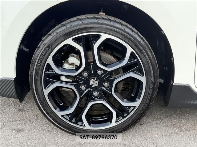 Suzuki SWIFT 2020-03 8216771-16