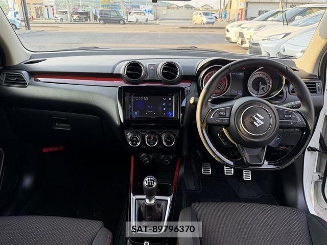 Suzuki SWIFT 2020-03 8216771-6