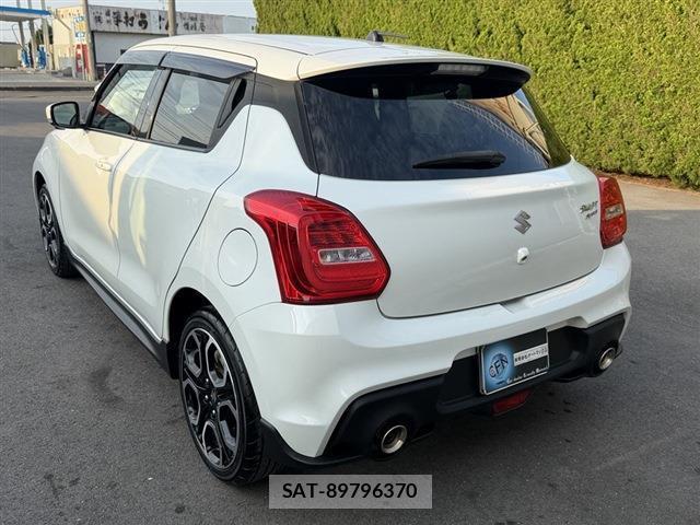 Suzuki SWIFT 2020-03 8216771-9
