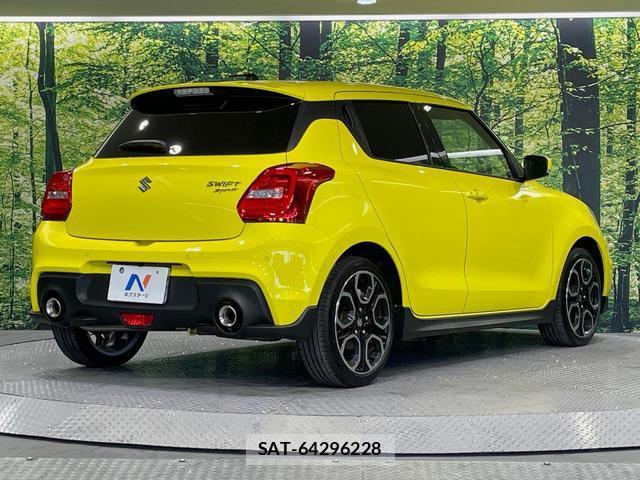 Suzuki SWIFT 2024-05 8218534-16
