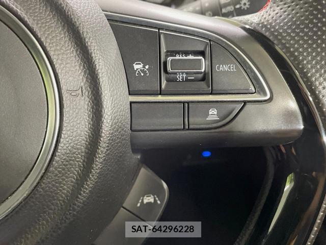 Suzuki SWIFT 2024-05 8218534-5