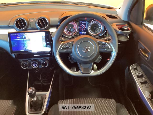 Suzuki SWIFT 2025-05 8218689-1