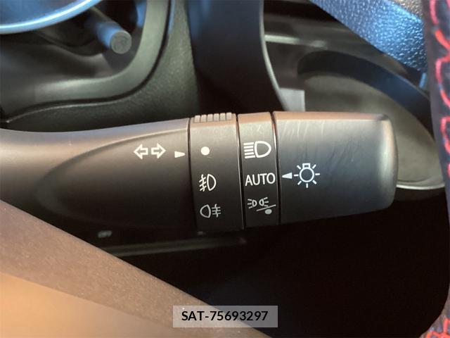 Suzuki SWIFT 2025-05 8218689-9