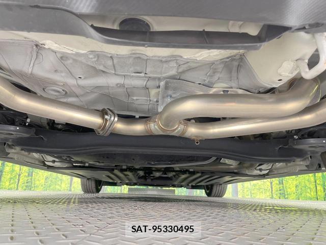 Suzuki SWIFT 2023-03 8220123-18