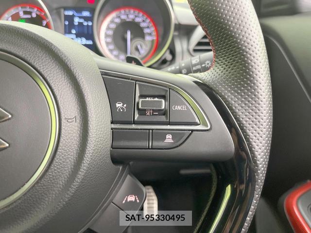 Suzuki SWIFT 2023-03 8220123-3