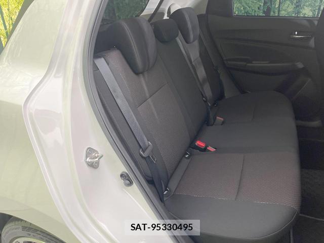 Suzuki SWIFT 2023-03 8220123-8