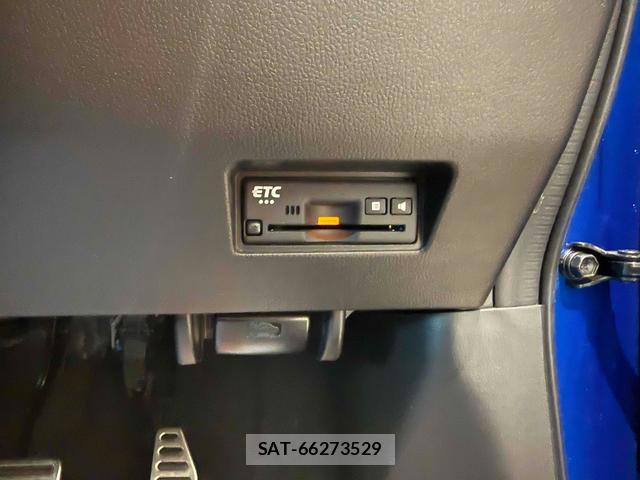 Suzuki SWIFT 2021-07 8221304-3