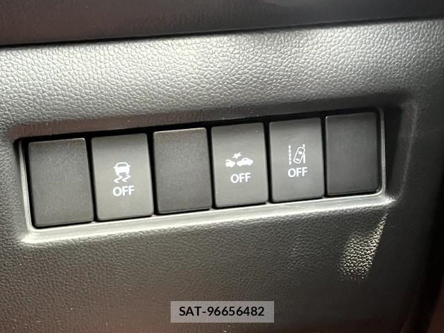Suzuki SWIFT 2019-07 8222175-14